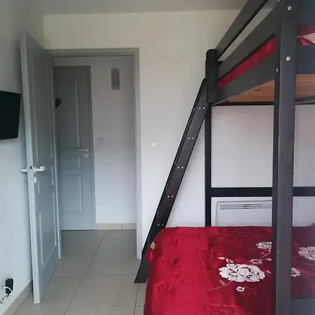 Charmant T2 Dans Petite Apartamento Font Romeu